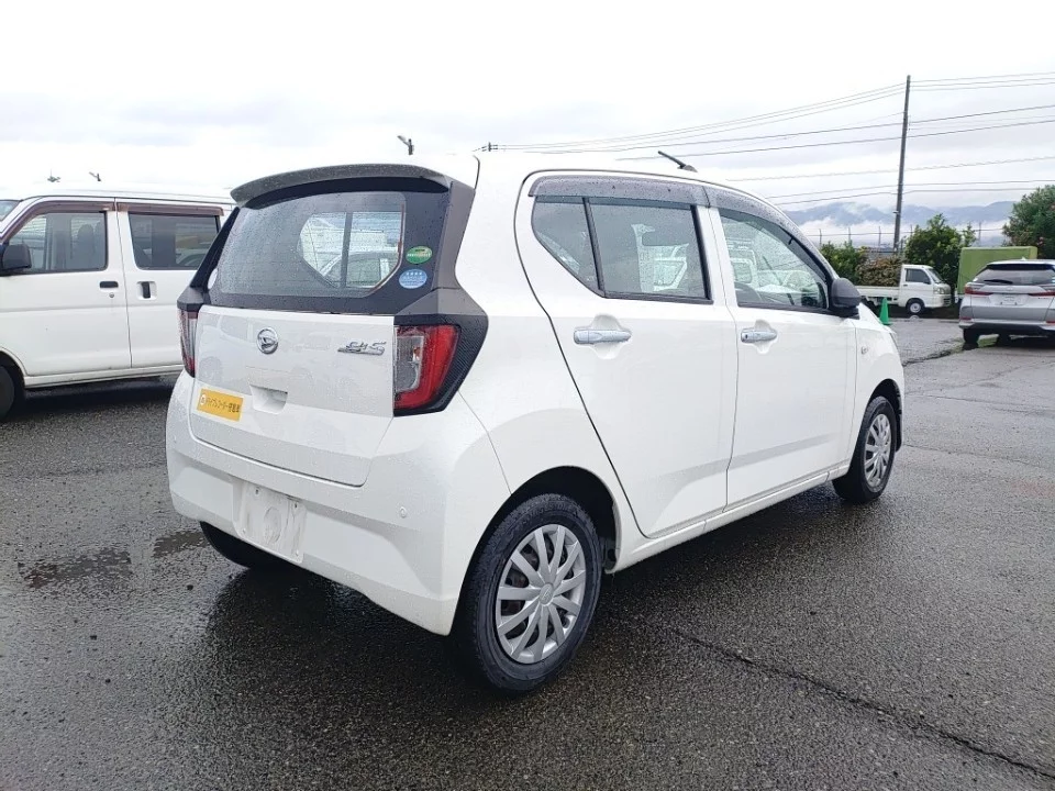 Daihatsu Mira e:S LA350S 2019